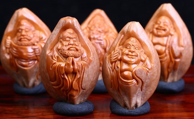 佩戴橄榄核核雕的好处是什么?
