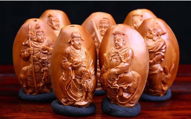 佩戴橄榄核核雕的好处是什么?